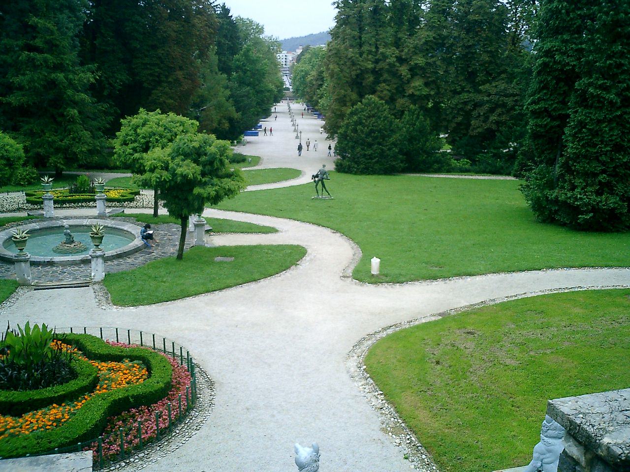 Park Tivoli, źródło: http://en.wikipedia.org/wiki/Tivoli_City_Park#mediaviewer/File:Park_Tivoli_-_Ljubljana_(2).jpg