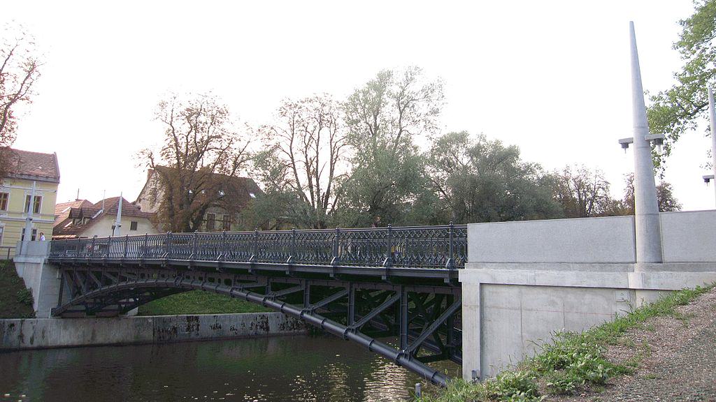 Most Hradecky