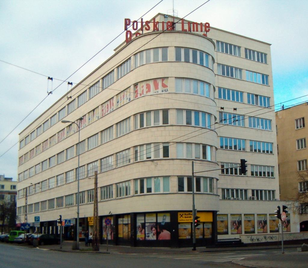 Modernistyczny budynek PLO. fot. NDT / Wikimedia Commons lic. GFDL