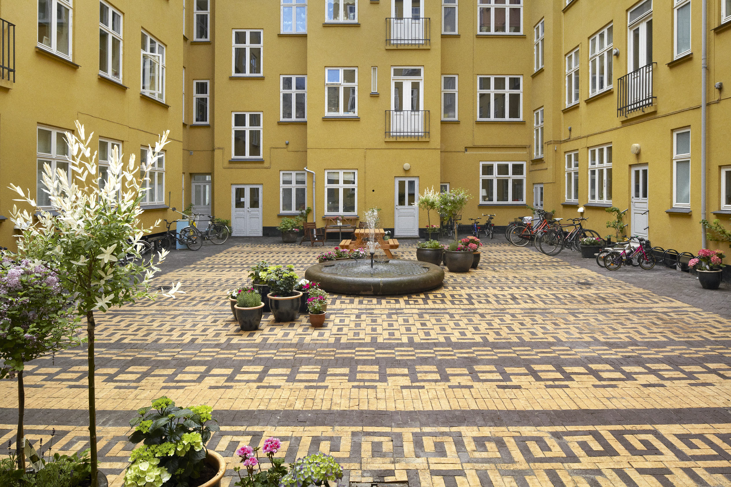 11landskab_Courtyard in Classensgade