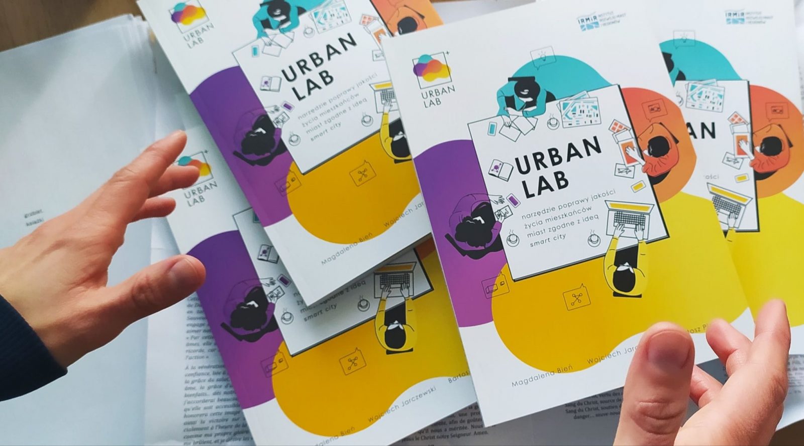 Okładka książki URBAN LAB narzędzie poprawy jakości życia mieszkańców miast zgodne z ideą smart city