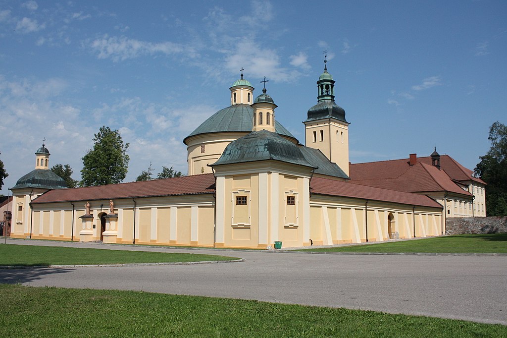 Sanktuarium Matki Bożej Królowej Pokoju w Stoczku Klasztornym
